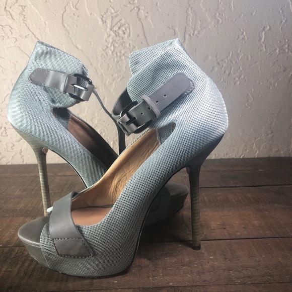 L.A.M.B. Shoes - L.a.m.b LAMB gray taupe platform heels Sz 9M